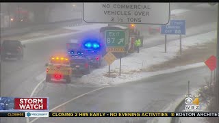 Multiple Crashes Reported In Massachusetts As Freezing Rain Continues 1 Confirmed Fatality