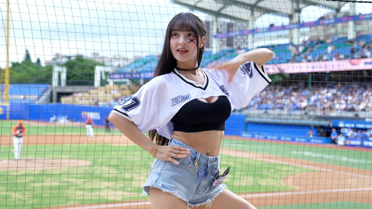 スポーティーな衣装で踊る卡洛琳 Carolyn Fubon Angels  Fubon Angels 富邦悍將啦啦隊 新莊棒球場 2025/8/3【台湾チアTV】