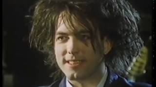 Miniatura de vídeo de "Robert Smith (The Cure) Whistle Test interview, BBC 13 November 1984"