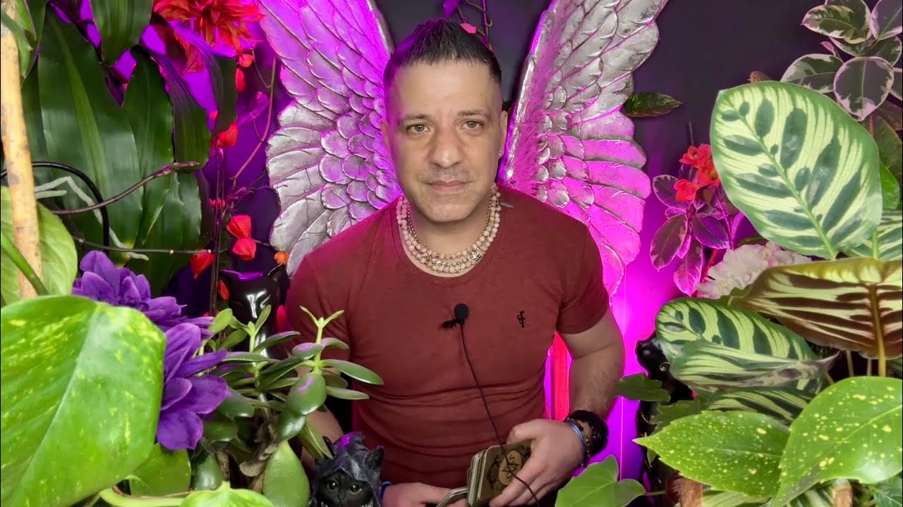 LEO Tarot ~ UNEXPECTED & Really Positive Changes | 24 Feb - 2 March Leo Tarot