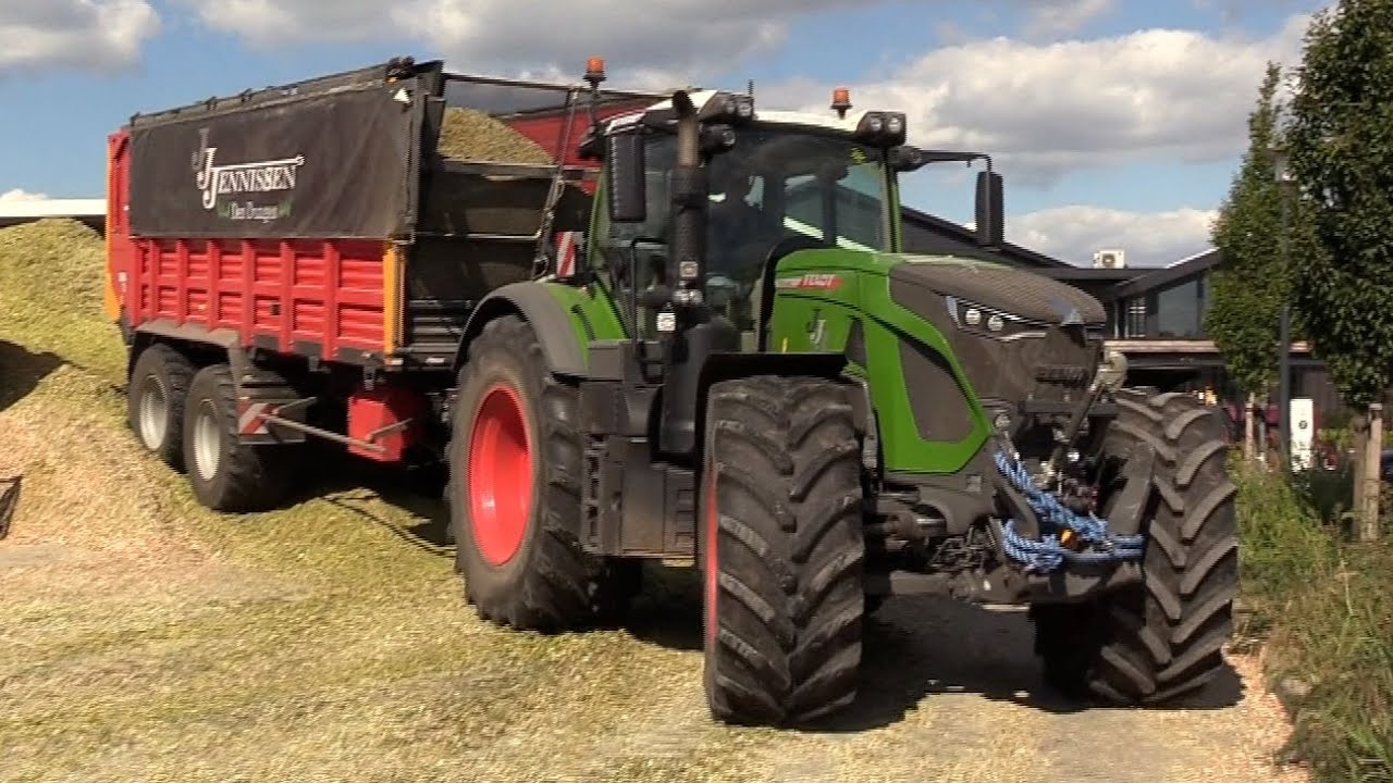 Maïs 2025 | Met aangedreven wagens de kuil op slippen | Schuitemaker | Kaweco | Volvo | 3x Fendt