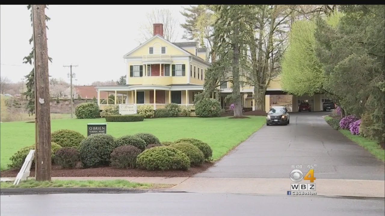 Hernandez' Body Taken Home, Family Desires Privacy