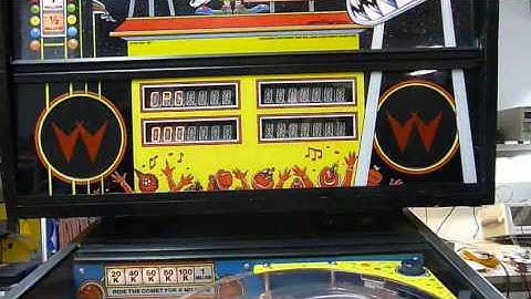 Pinball - Cyclone - New LED Display