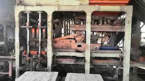 QT4-15 automatic hydraulic cement hollow block brick making machine production line