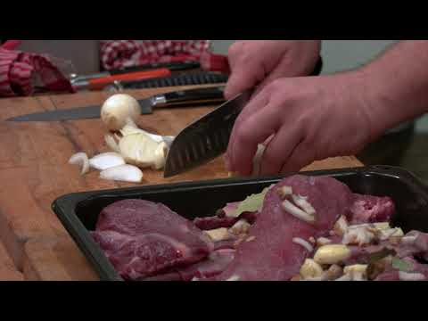 Video: Jak Vařit Selátko V Troubě