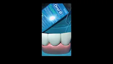 ¿Se puede pasar el hilo dental por debajo de un puente?