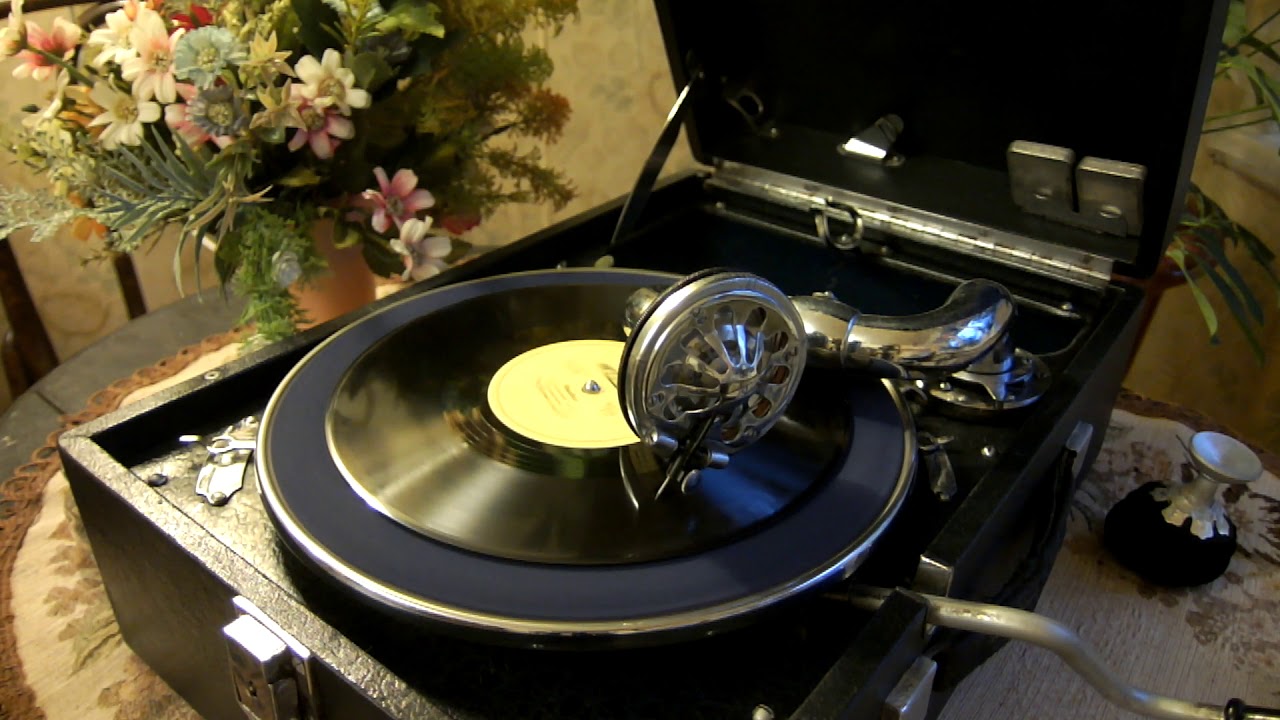 💿 Ямайка - Робертино Лоретти, играет патефон - YouTube