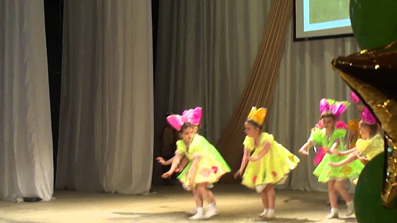 Слова песни день учителя. Орбакайте губки бантиком. Песня переделка на выпускной в детском саду. Губки бантиком бровки домиком слова. Гран при восходящая звезда.