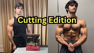 Full day of eating to get lean (without hating my life)