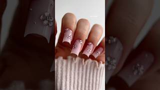 а вам как? #nails #goldnails #nailart #simplenails #nailtech #nailgelart #manicure