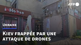 Des dégâts importants après une attaque de drones massive qui a frappé Kiev | AFP