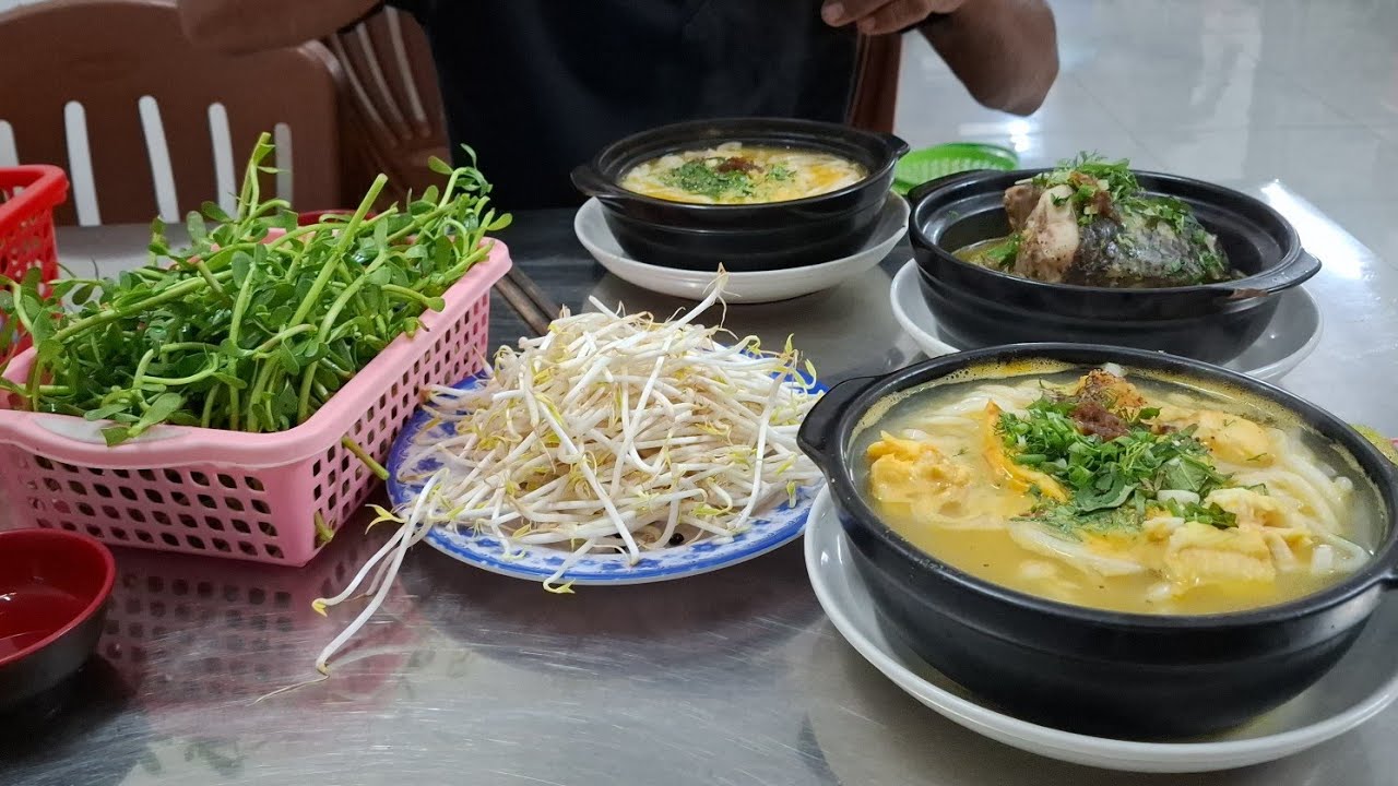 Không ngờ bánh canh cá lóc A Cay ngon đến vậy hơn hẳn các nơi khác.