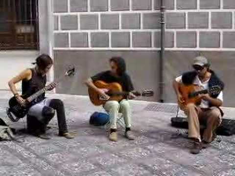 Live guitar flamenco in Granada Spain