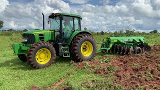 Teste completo: Trator John Deere 6125J + Grade Aradora Greensystem GA1118