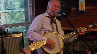 2018.08.25 - Dennis Bottoms On Banjo... Ol Slew Foot Bear Tracks
