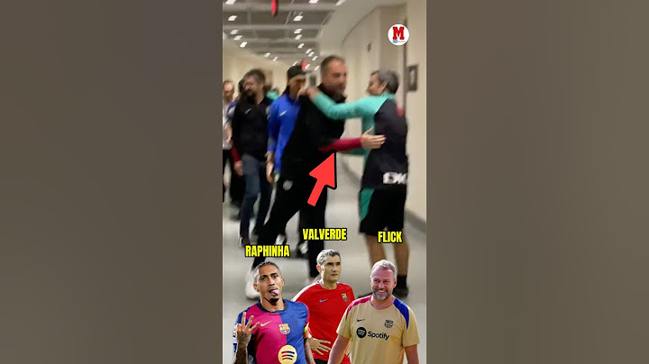 Ernesto Valverde reconnects with familiar faces and shades 👀⚽️#Barcelona #Barca #Raphinha #laliga
