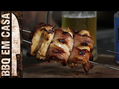 Vídeo: Espetos De Peru Com Bacon