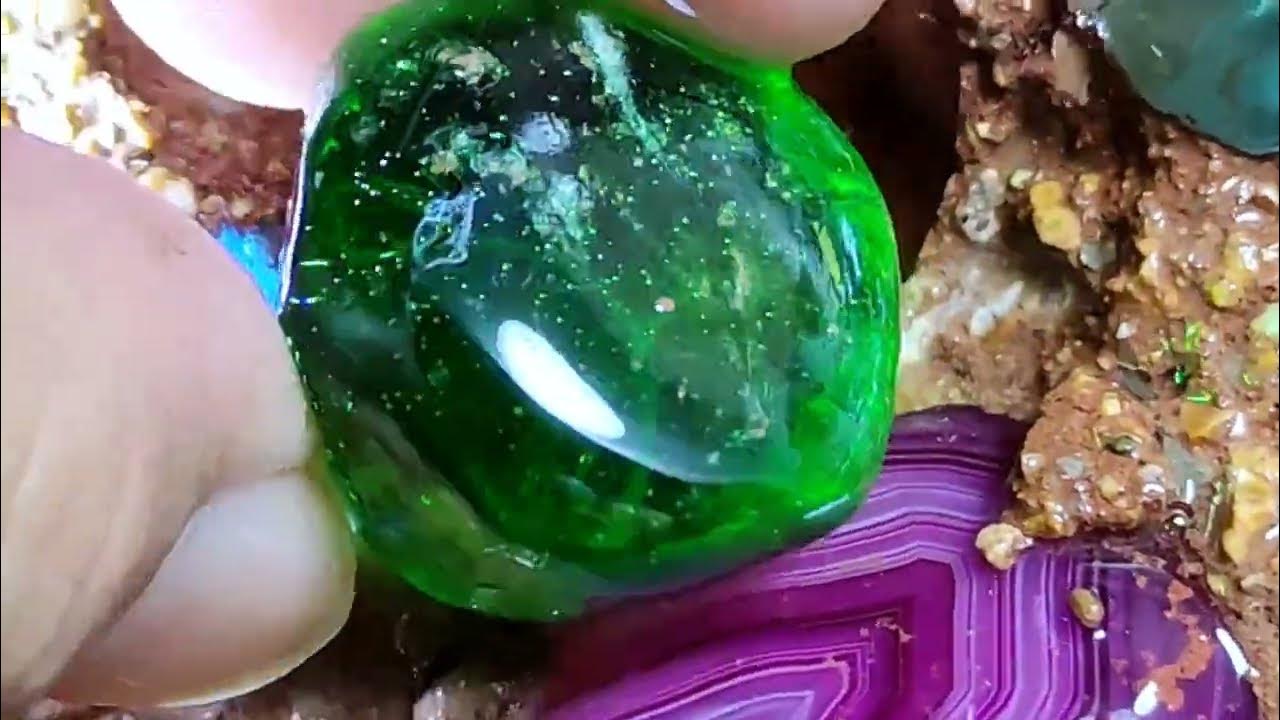 Perfect green diamond, this shape is naturally formed - YouTube