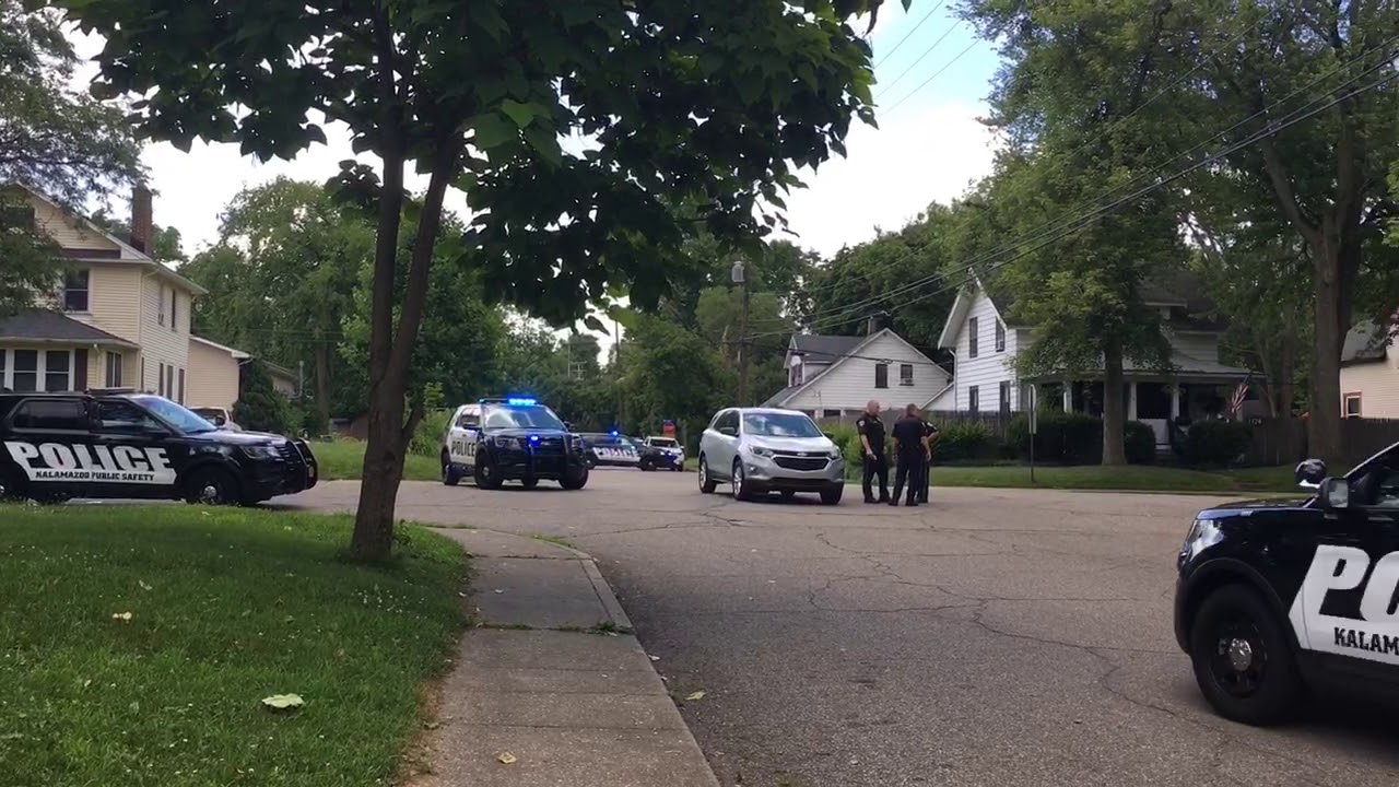 Officers respond to shooting in Kalamazoo YouTube