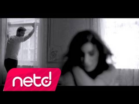 İrem Derici - Bensiz Yapamazsın