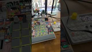 ☕️Chill Cafe Chords + MPC Sample + OP-1 is Chef’s Kiss 🧑🏾🍳💋