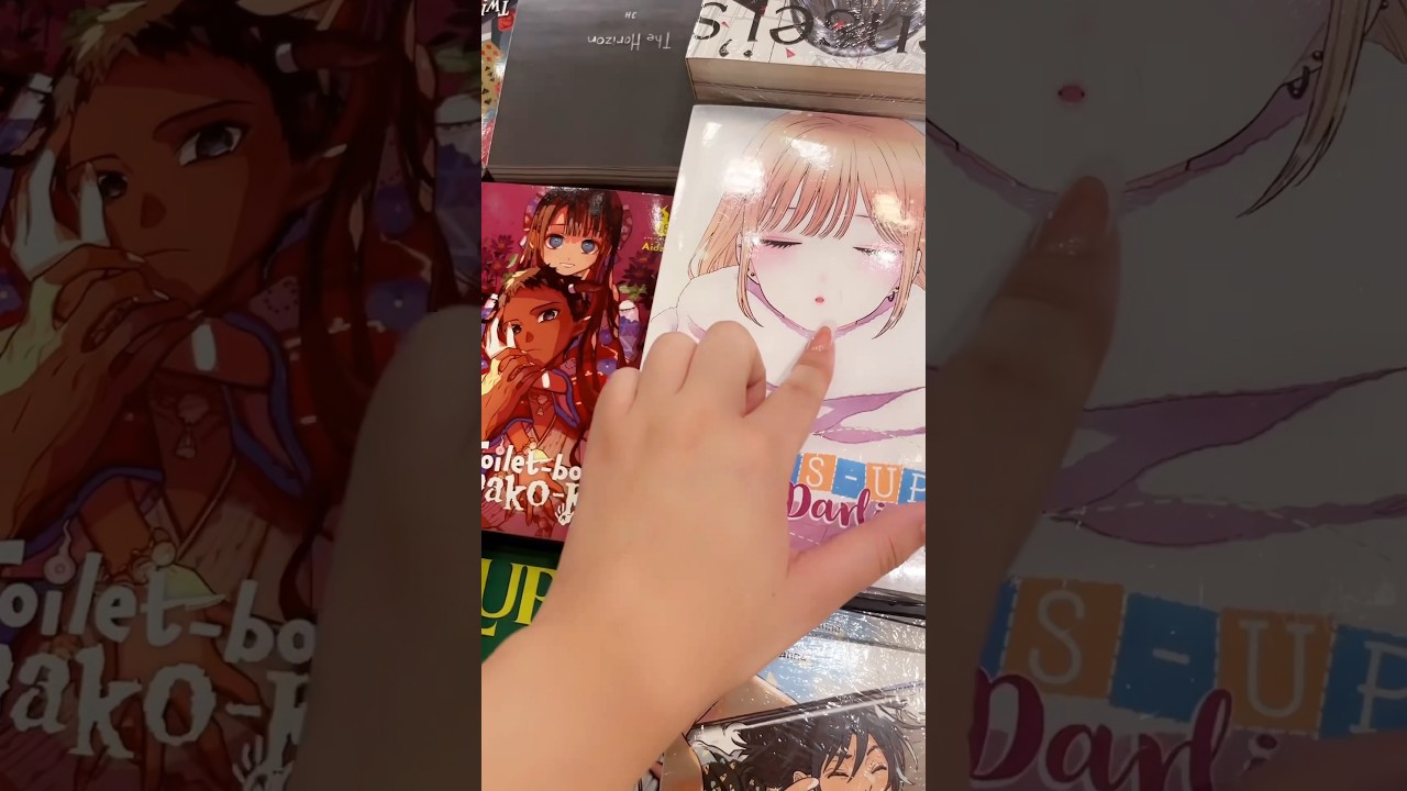 Lofi Tracing, Mouth Sounds, & Nail Tapping on Manga 