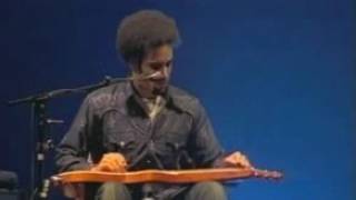 Like a King - Ben Harper Live Paris, France 18-Apr-2000