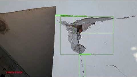 YOLOv7 Wall Crack Detection and Classification