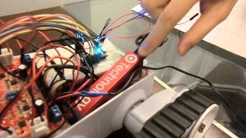 Christmas Hack: Wifi Controlled Robot Car via Spark Core
