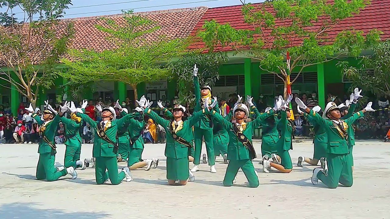 [ SPECIAL ] Penampilan Paskibra SMK Negeri 3 Kota Bekasi tim B di LKBB KOMPAS 1 2019