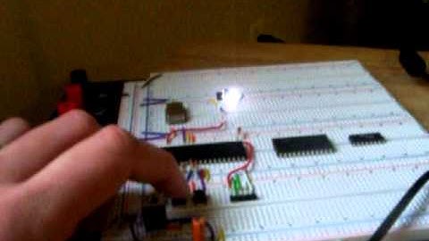 PIC18F452 PWM LED TEST