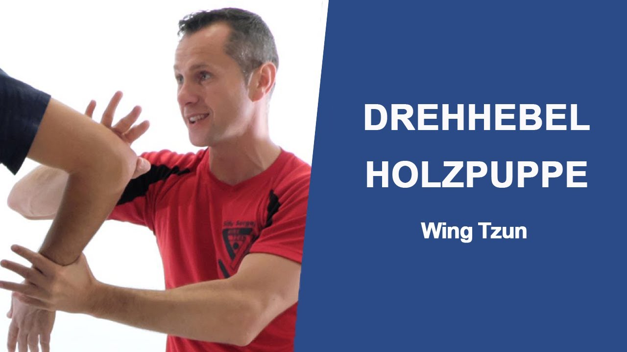 Wing Tzun Drehhebel an der Holzpuppe