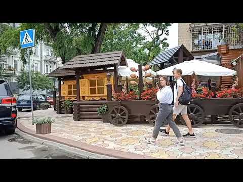 Одесса-экскурсия с гидом по историческим и архитектурным местам города.Пассаж на Дерибасовскойи тд