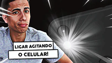 Como ligar a lanterna do celular balançando?