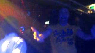 Ald Wal Doet Zijn Naam Eer Aan...