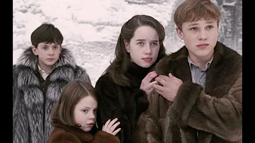 The Chronicles of Narnia - 1: Peter and Susan Discover Narnia in Hindi (4/16)