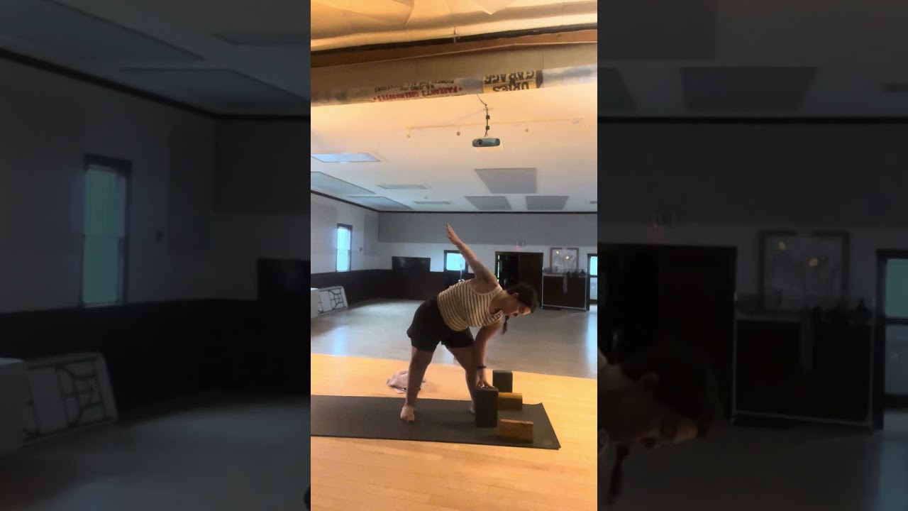 30 minute yoga class October 2025