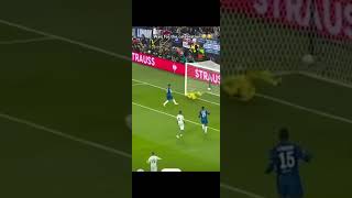 Reece James gets slapped!🤣