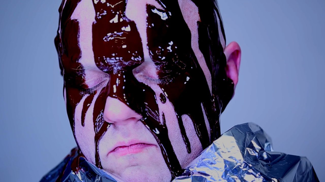 Bruce Lee Chocolate Combat