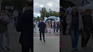 видео: Сегодня в прямом эфире обстановка нормальная, день вина, день второй.5.10.25 картинка: Сегодня в прямом эфире обстановка нормальная, день вина, день второй.5.10.25