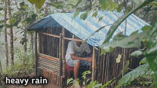 Solo camping hujan deras seharian||membangun shelter yang nyaman||tidur nyenyak semalaman - buscraft