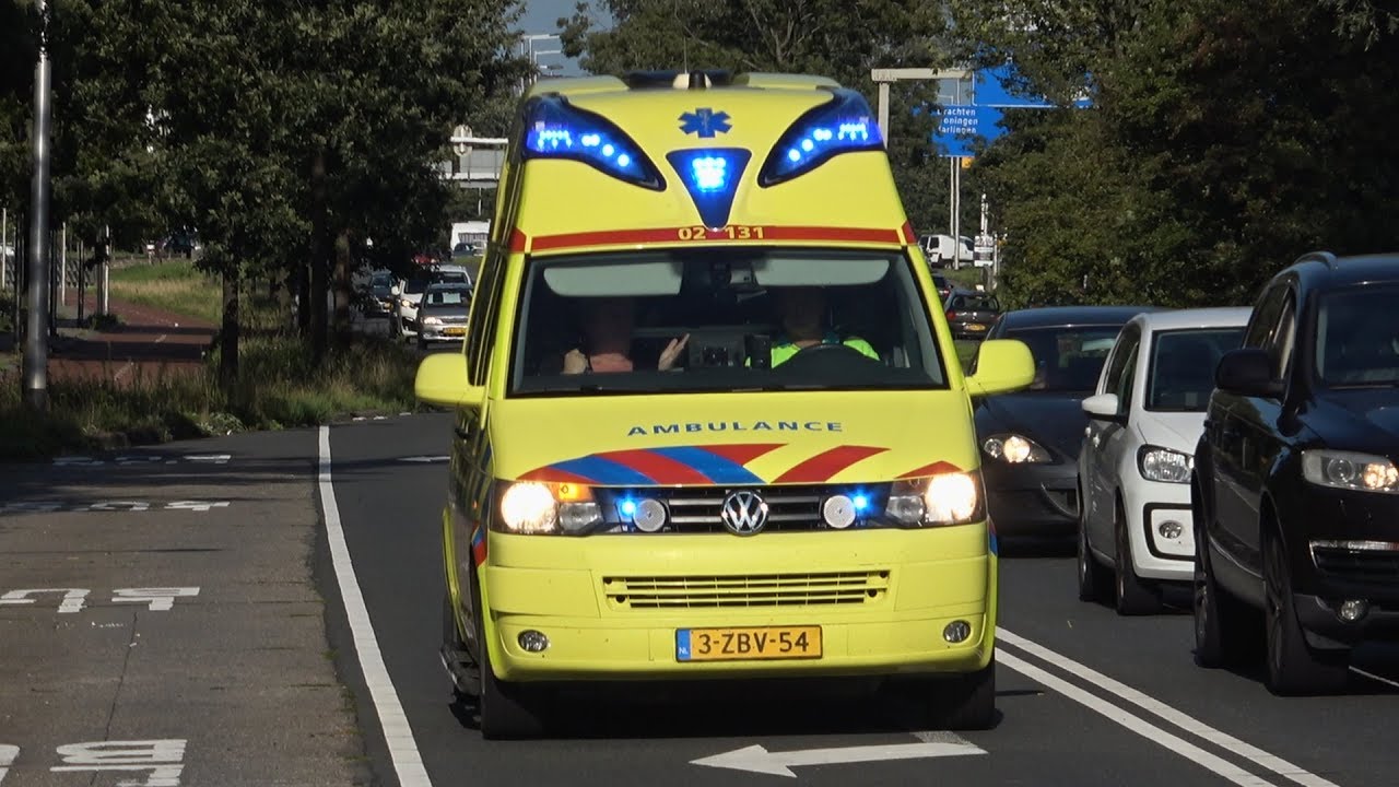 A1, Silverline Ambulance 02-131 Hurdegaryp naar het MCL