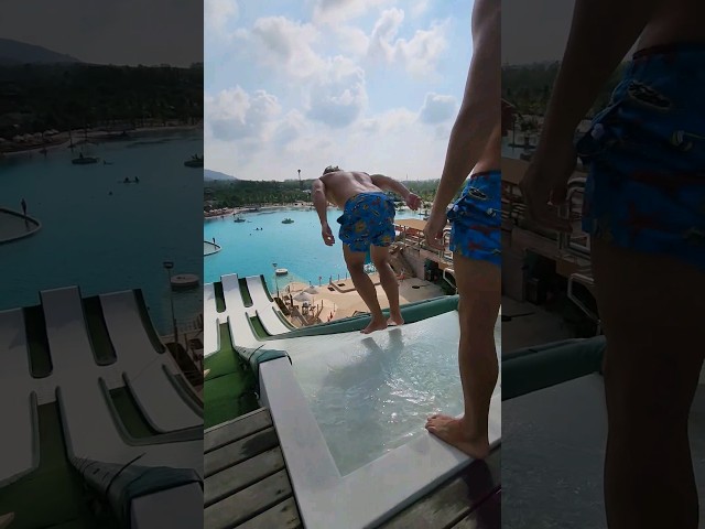 Show from the slide in Huge Water Park 😱🫣😱 @NikonovDiver @OneAquaGuy #pool #slide #bluetree #lol class=