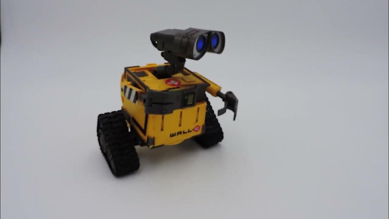 iDANCE WALLE robot 6" WORKS 2008 Thinkway Toys Disney Pixar battery operated YouTube
