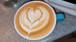 Herz in Heart Latte Art