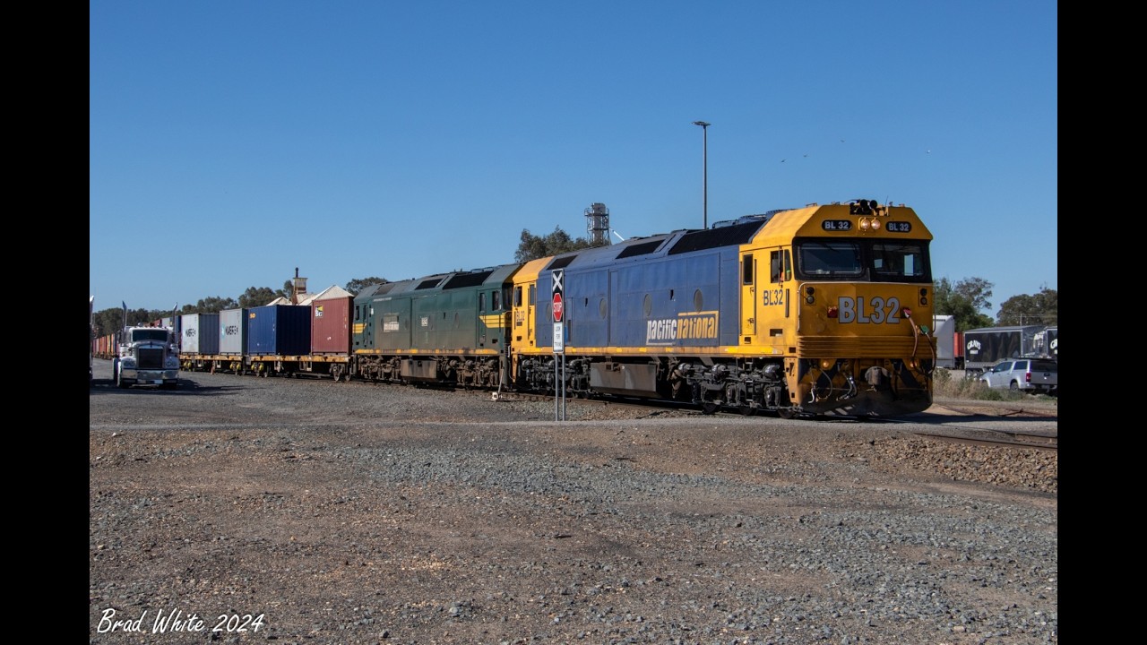 QUBE Freights at Illabo & Shepherds and Back to the Broad Gauge at Tocumwal & Wunghnu- 30/10/24
