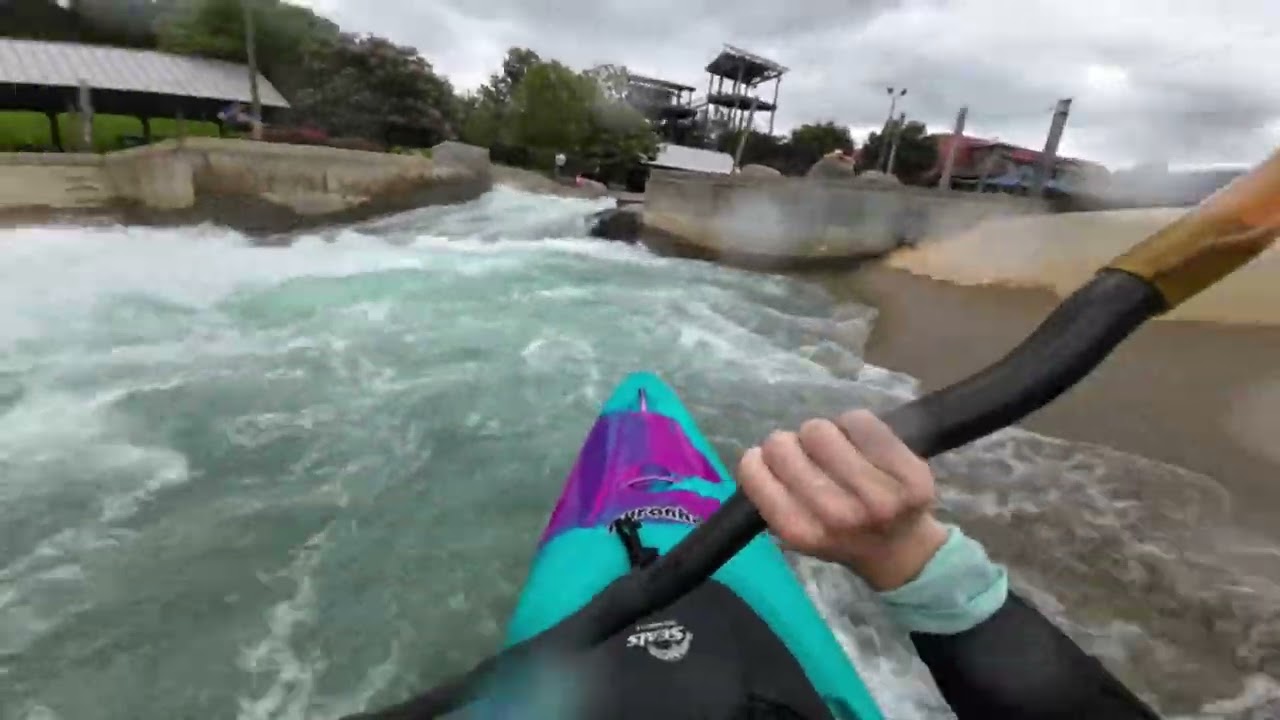 PYRANHA REACTR QUICK LAP AND ON WATER REVIEW