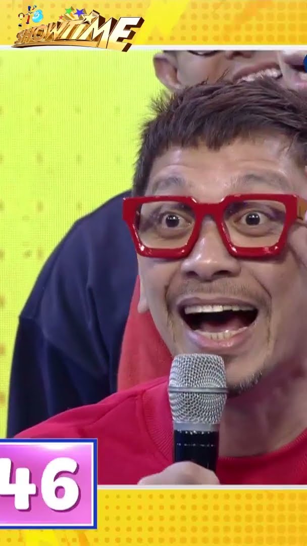 Ba’t kasi nandidilat, Jhong? #shorts | It's Showtime