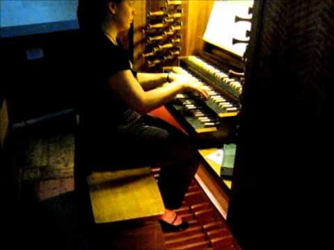 Maxine Thévenot plays Praeludium in A Minor, BWV 543, by J.S. Bach