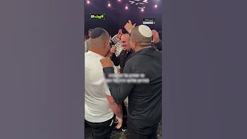 مغن إسرائيلي يغني باللغة والأنغام العربية في حفل ويتغنى ب دبي و برج خليفة كوجهة سفر محببة لهم 